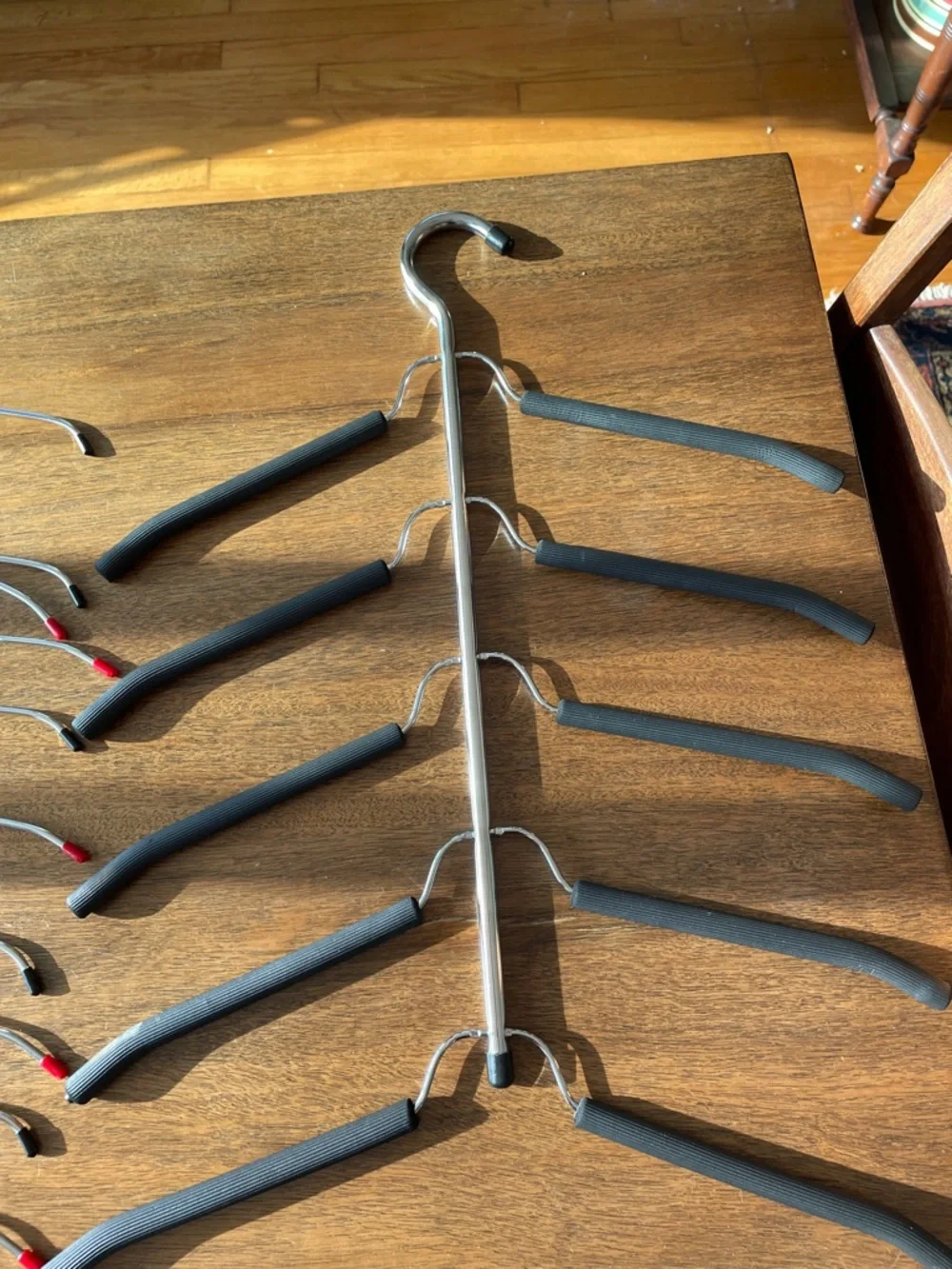 Set of 4 eSpace-Saving Metal Multi Hangers - Yellow & Gray Accents